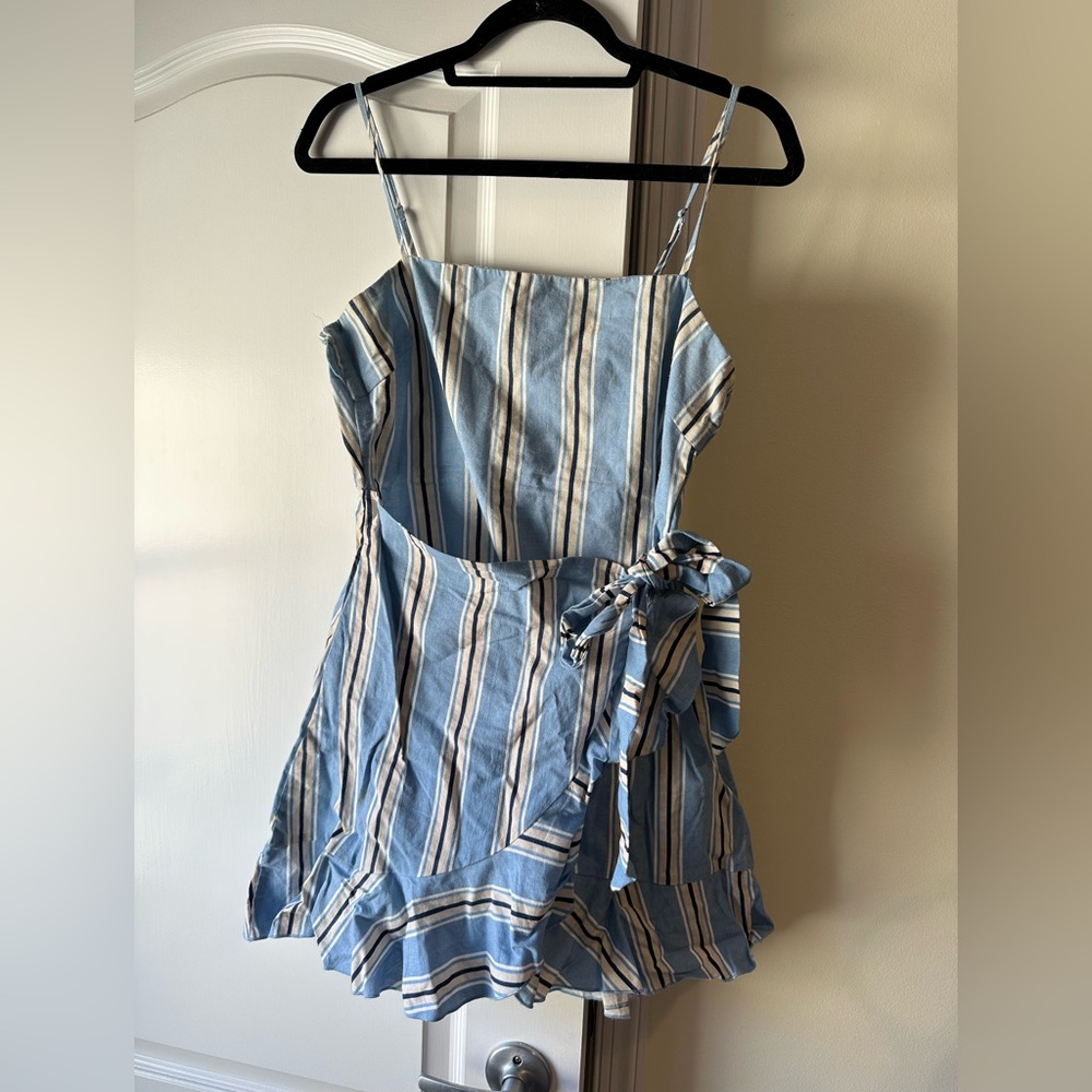 l'atiste by amy square neck striped with ruffle bottom dress size L